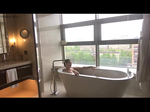 ❤️ Bebe loatra mifofofofo amin'ny fivaviany ao amin'ny efitra fandroana ❌ Anal vidéo amin'ny pôrnôgrafia mg.naughtyhentai.ru ❌